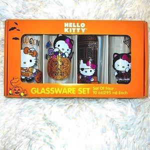 Hello kitty glassware set!